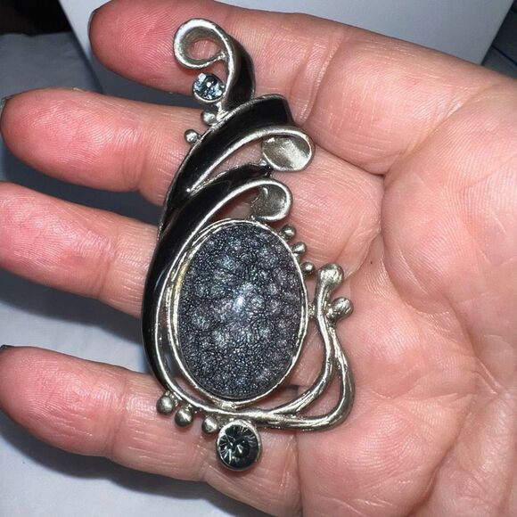 Vintage Silver Tone and Enamel Gray Sunstone Pendant - Picture 12 of 12